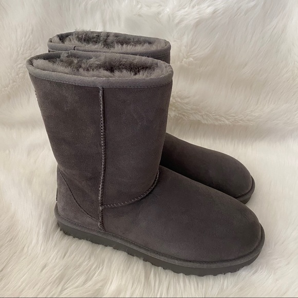 UGG Classic Short Boots Grey 6 - Picture 9 of 16